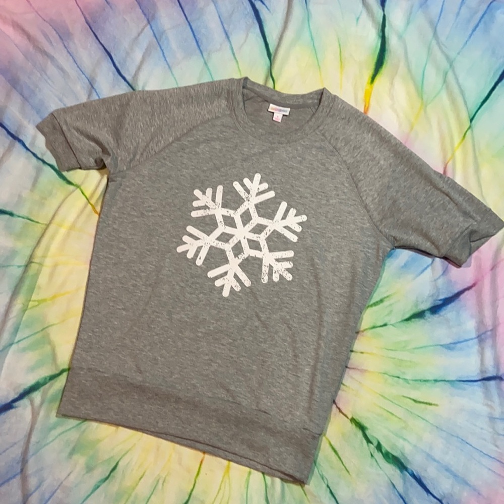 LulaRoe Jane Top Snowflake Christmas Gray Small Holiday Sweater